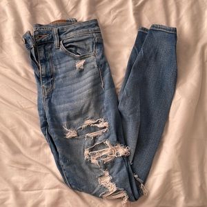 American eagle ripped jeans